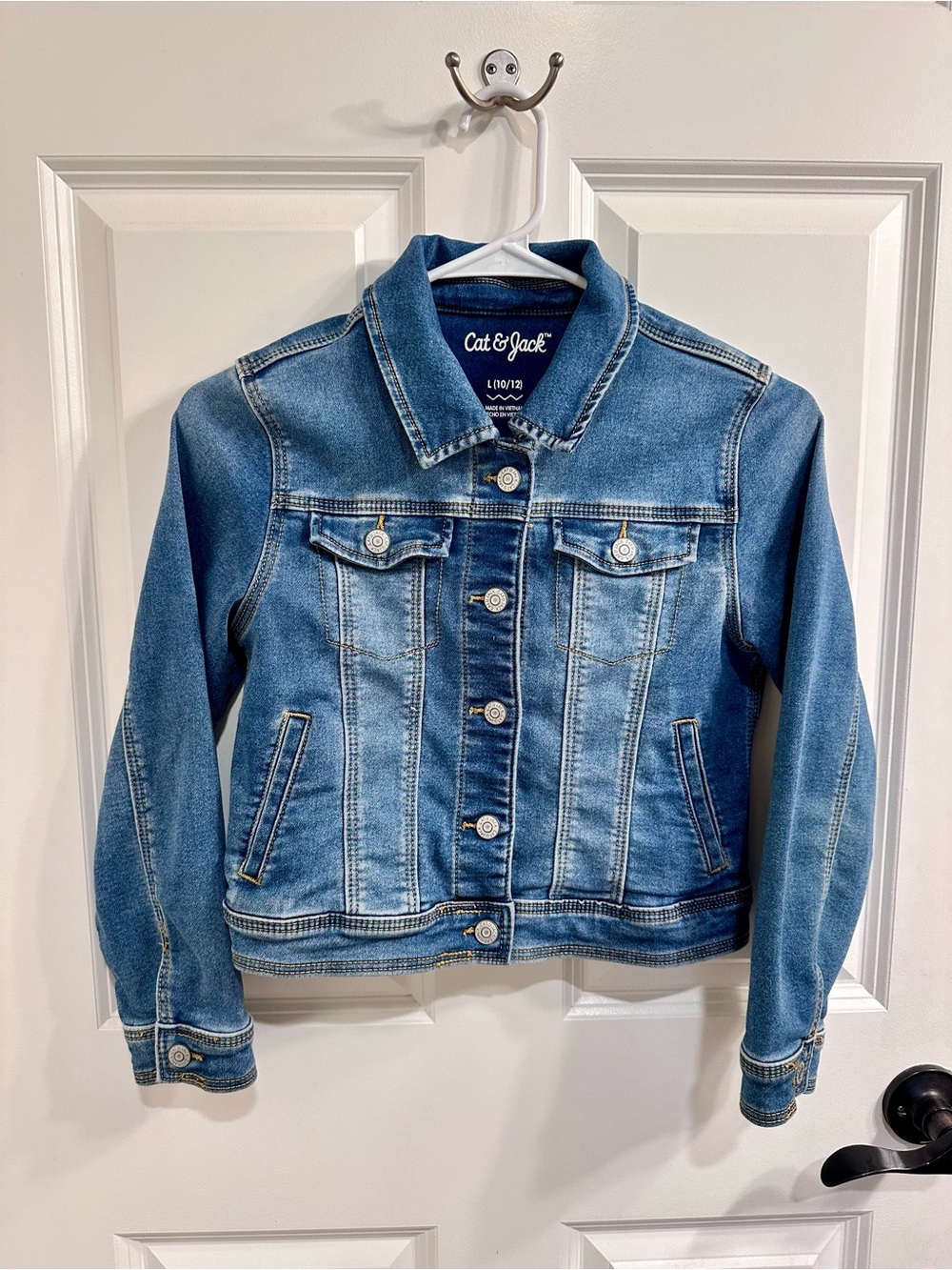 Cat & Jack Stretch Jean Jacket (size large)